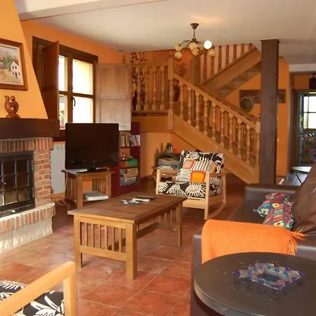 Holiday home Casa De Aldea La Llosa *