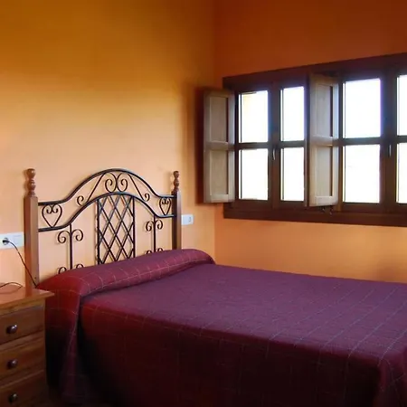 Holiday home Casa De Aldea La Llosa Noriega