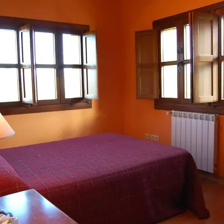 Casa De Aldea La Llosa