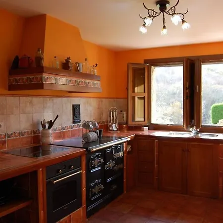 Casa De Aldea La Llosa Holiday home Noriega