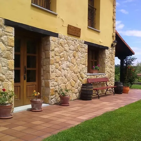Holiday home Casa De Aldea La Llosa Noriega